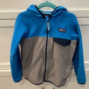 Patagonia 5t fleece with good